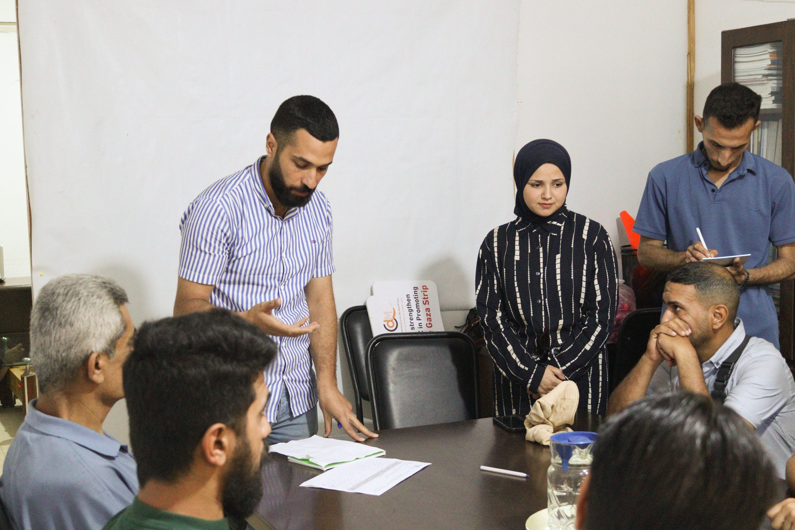 الإعلام المجتمعي يقيم احتياجات الصحفيين والصحفيات في غزة