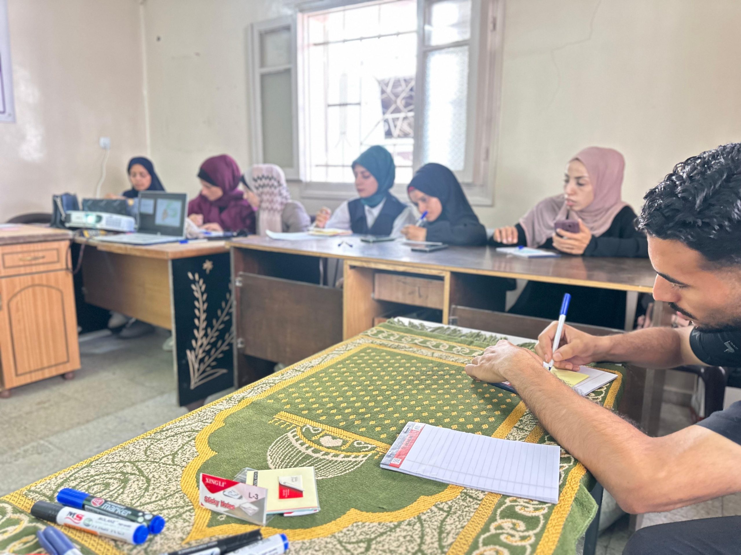 دير البلح: "الإعلام المجتمعي" يختتم تدريب" الكتابة للمنصات الرقمية من منظور حقوقي