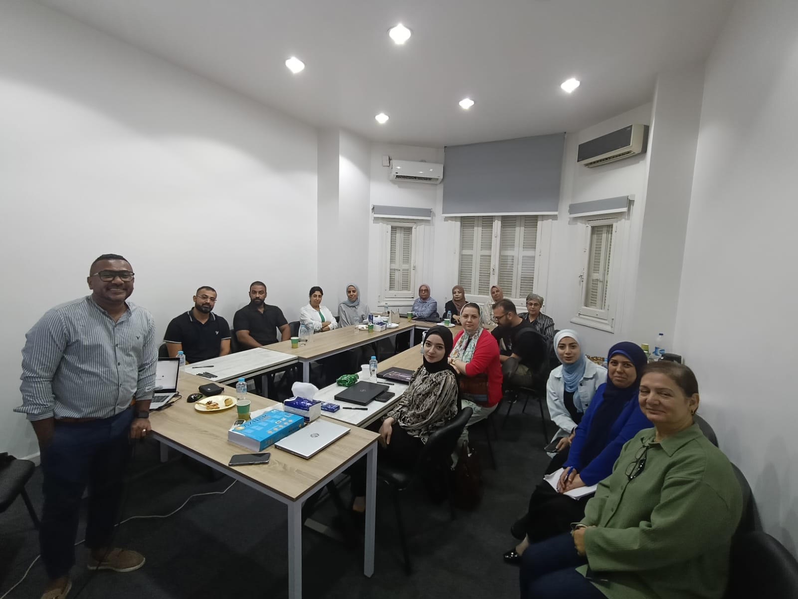 القاهرة… الإعلام المجتمعي يُمكّن صحفيين نازحين من أدوات الذكاء الاصطناعي لدعم الرواية الفلسطينية في الفضاء الرقمي