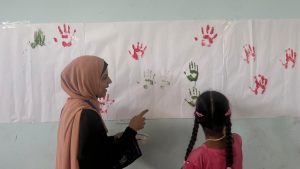 الإعلام المجتمعي" يطلق مبادرة للتوعية بالصحة النفسية في مراكز الإيواء جنوب غزة
