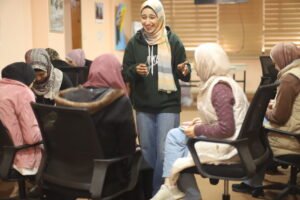 الإعلام المجتمعي يفتتح مشروع “نشر العدالة” بجلسات دعم نفسي للصحفيين في غزة