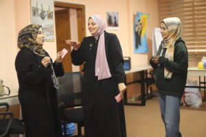 الإعلام المجتمعي يفتتح مشروع “نشر العدالة” بجلسات دعم نفسي للصحفيين في غزة