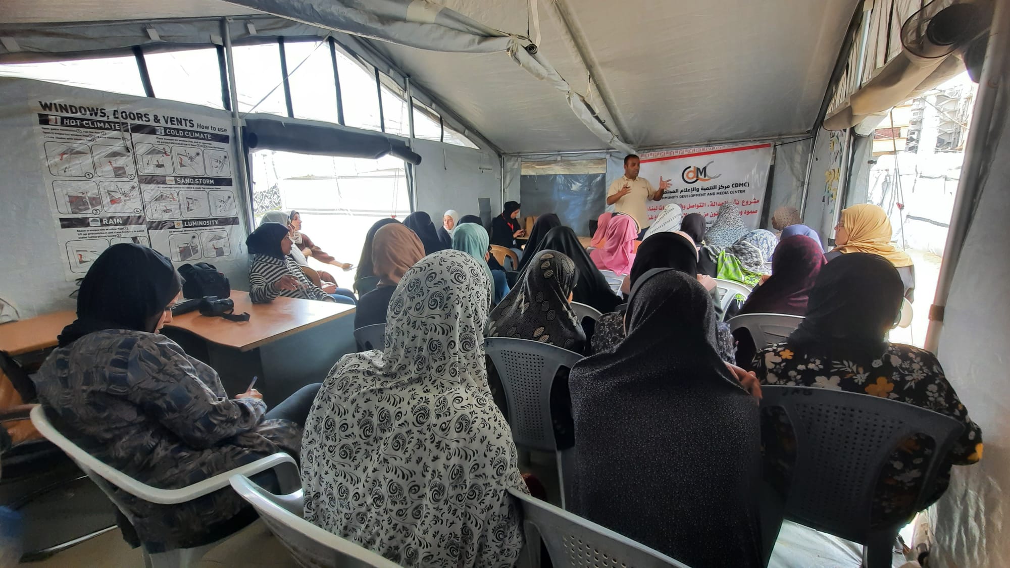 117 سيدة يشاركن في 3 ورش للتوعية حول حل النزاعات بالطرق البديلة ضمن مشروع "نشر العدالة"