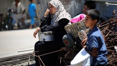 صورة “أرامل غزة” وحدهن في مواجهة التحديات والمسؤوليات!
