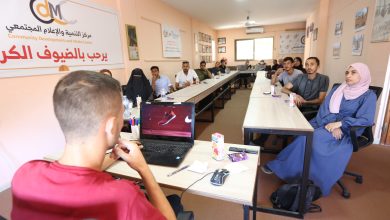 صورة مركز التنمية والإعلام المجتمعي ينفذ جلسة توجيهية لسفرائه حول توظيف الذكاء الاصطناعي في العمل الإعلامي